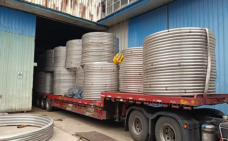 龍賢化工設(shè)備半圓管交貨快質(zhì)量好